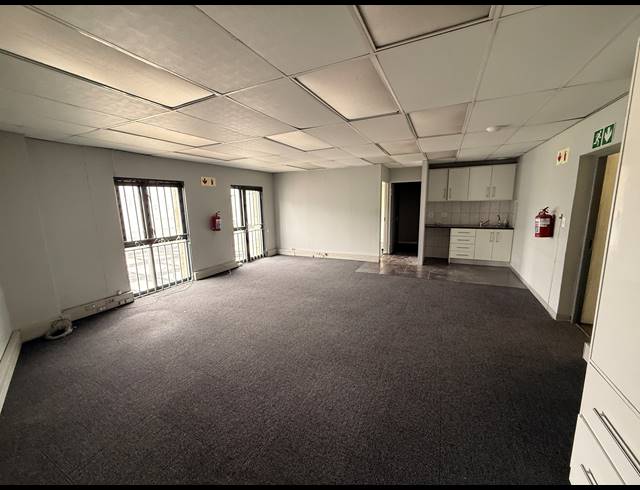 510M² WAREHOUSE TO LET IN RIVERGATE